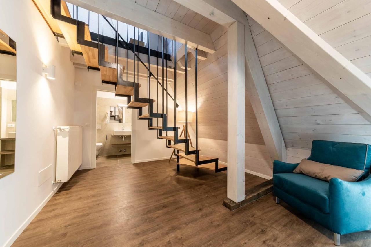 Stay Cooper L Guesthouse Zum Loewen Merano Dış mekan fotoğraf
