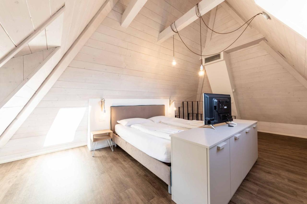 Stay Cooper L Guesthouse Zum Loewen Merano Dış mekan fotoğraf