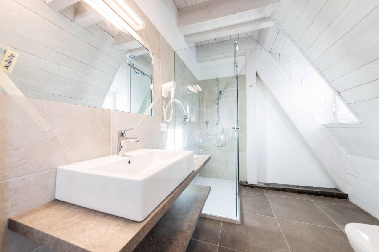 Stay Cooper L Guesthouse Zum Loewen Merano Dış mekan fotoğraf