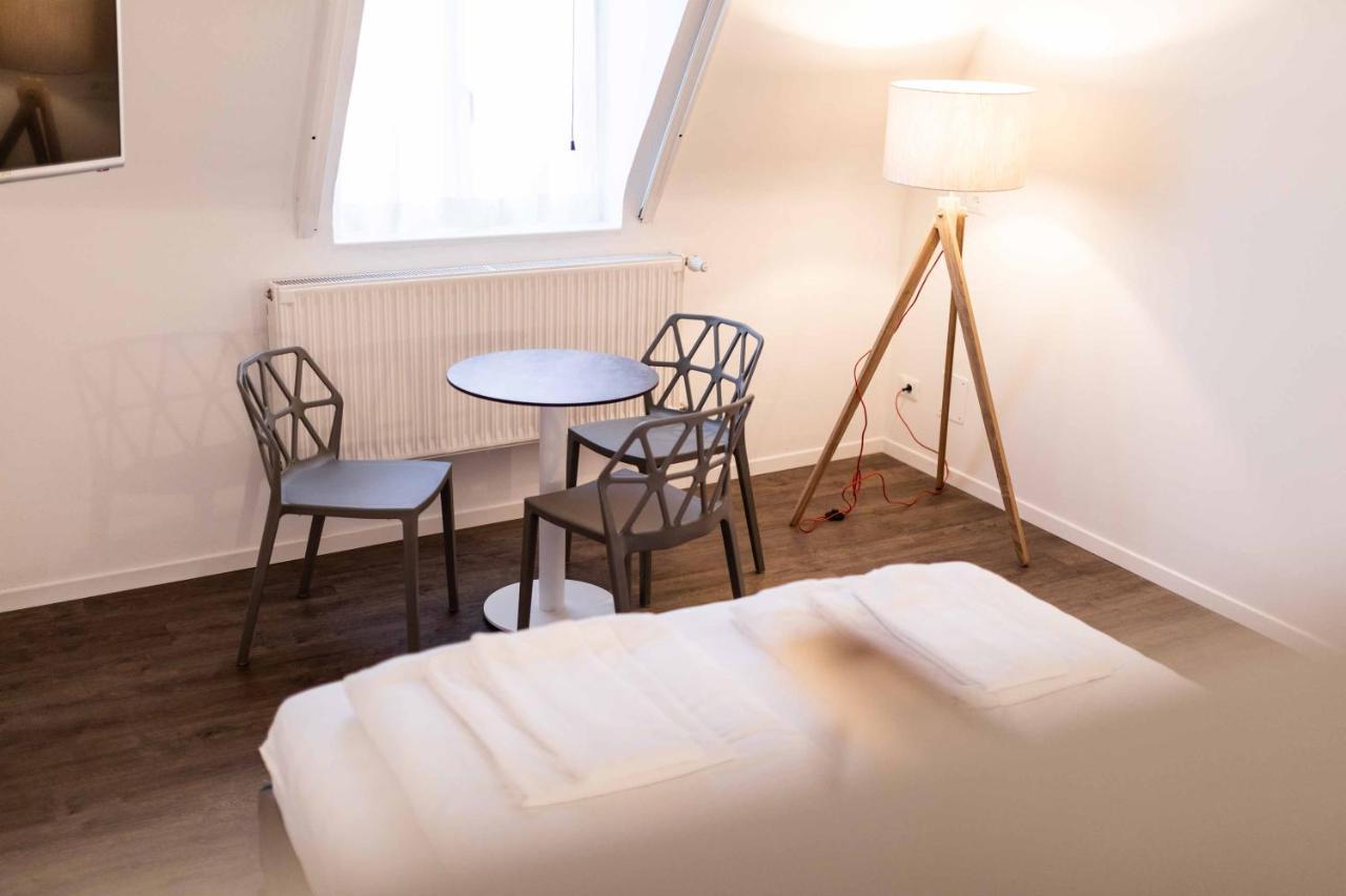 Stay Cooper L Guesthouse Zum Loewen Merano Dış mekan fotoğraf